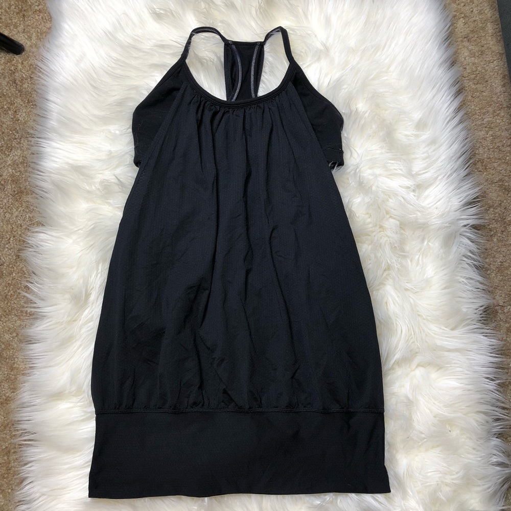 Lululemon workout top